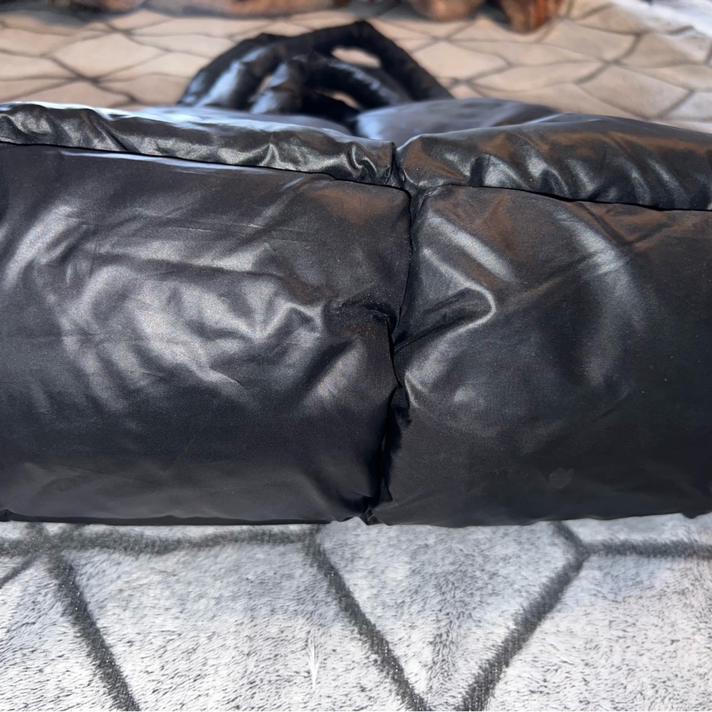 Black Puffer Tote Bag - Picture 5 of 8